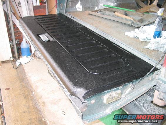 sound-deadening-018.jpg Whole Tailgate complete three (3) coats