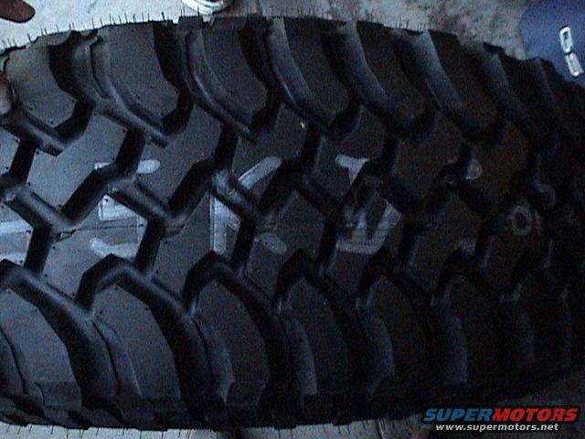 BFG M/T tread pattern