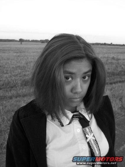 looklook_bw.jpg 