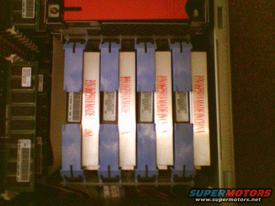 Well i was informed when i bought this off ebay it only had 2 Xeon's, well after opening the case it has 4.