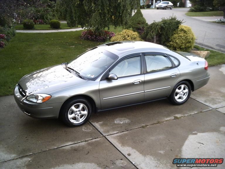 2001 Ford Taurus