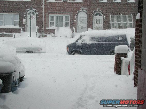 p2121049.jpg Facing my street.