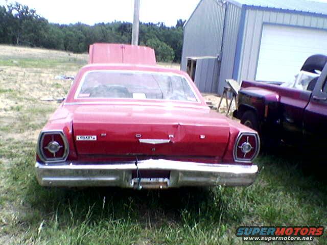 att00271.jpg Ooooh, bad pole, BAD!