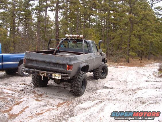 parked.jpg Parked and waiting to go somewhere