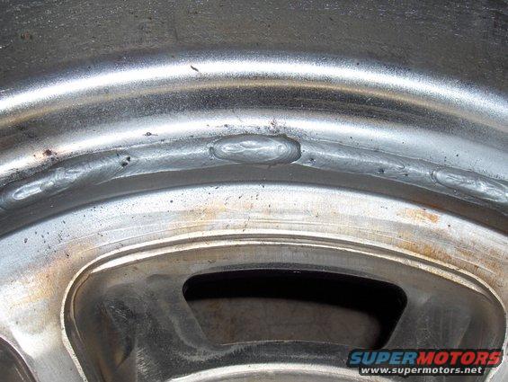 hpim0298.jpg Some of the welds that were stacked on top of the worse porosity.