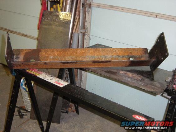 dsc00544.jpg A peek at the underside.