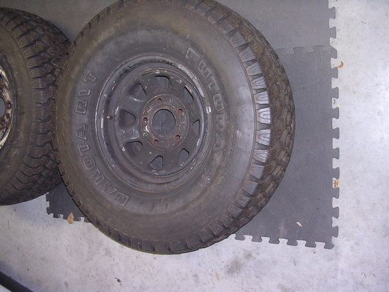tires-002.jpg 