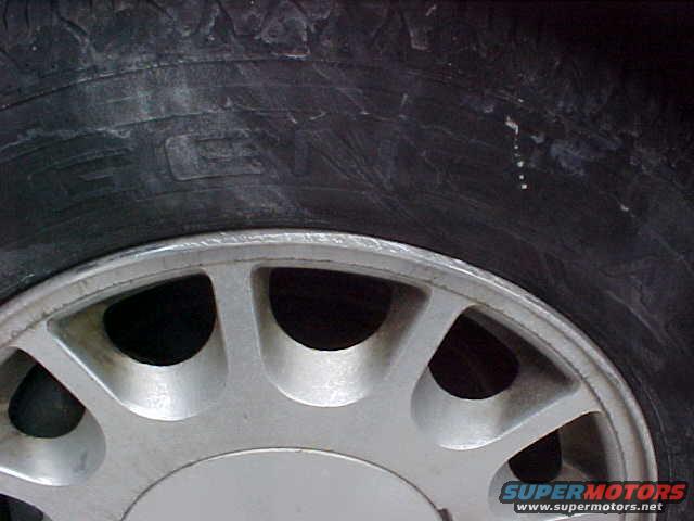 Driver Tire Curbrash 1
