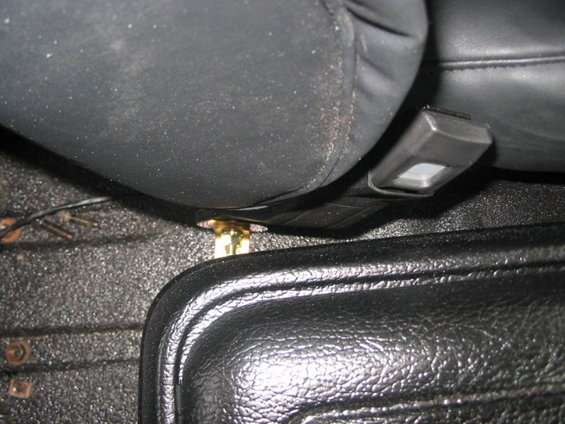 seat-belt-installed-003.jpg 