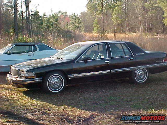 1994 Ford Crown Victoria photo