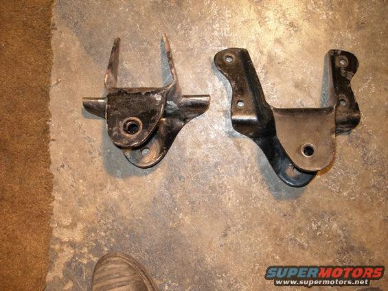 pc270014.jpg Modified stock hanger.  I think they are strong enough, but I will problably get sick of looking at the ugly things and make a pair like the front.  4" 0.25 wall box.