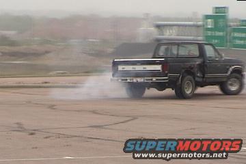 snapshot(13).jpg just another pic from the video of my F-150 goin in cirlces