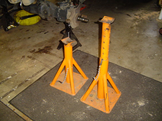 sas-swap-150.jpg Nick let me borrow his stands, and Mark Z even delivered