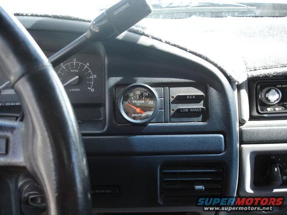 bronco-021.jpg Trans temp gauge mounted in dash.