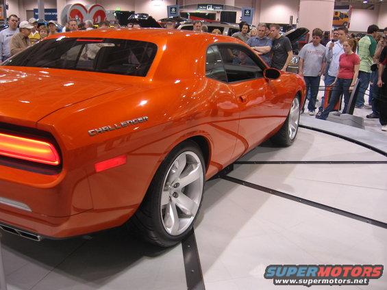 2008 Dodge Challenger
(V8, manual)