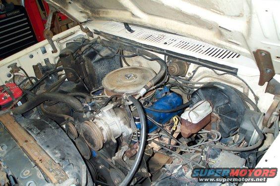 dcp_8646.jpg stock 351 except for the edelbrock carb.
