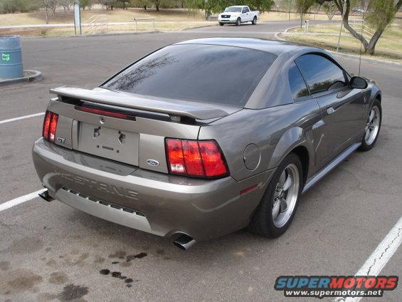 2001mustang004.jpg rear view