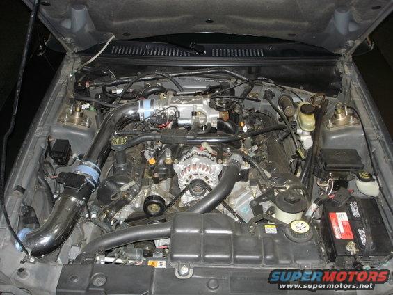 2001mustang010.jpg engine bay