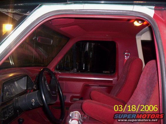 000_0324.jpg Another pic of a $300 bronco interior, the McDonald's cup was not included.