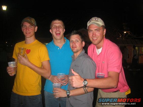 img_1475.jpg Night 2 at the Square...I'm going casual.