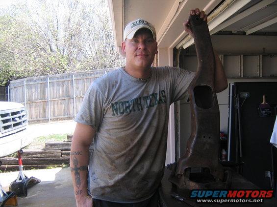 repairin-the-rig-010.jpg ha, yea i love my I beams...