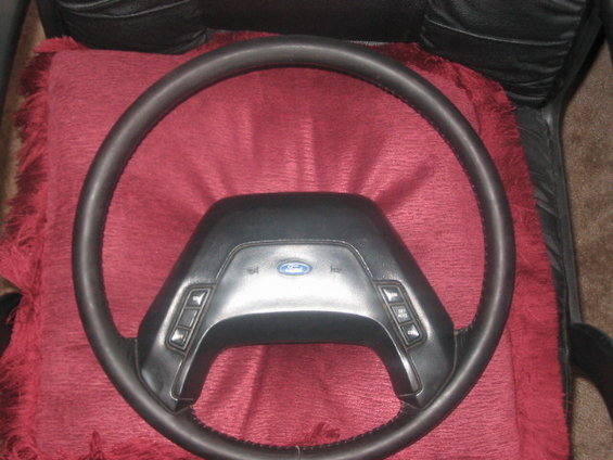old-steering-wheel-001.jpg 