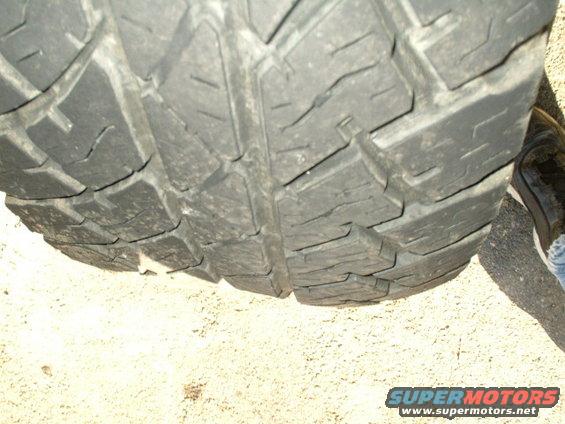 drivers-front-tread(outter)2.jpg 
