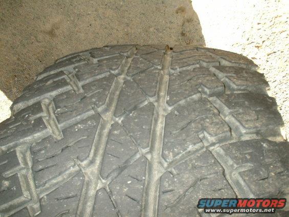 driversfront-tread(center-fine)2.jpg 