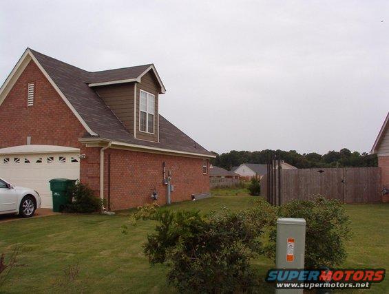 05.jpg I'll be the only house with a fence at the front, and the only one with an 8' fence in the front yard, but hey - I gotta be ME! :-)