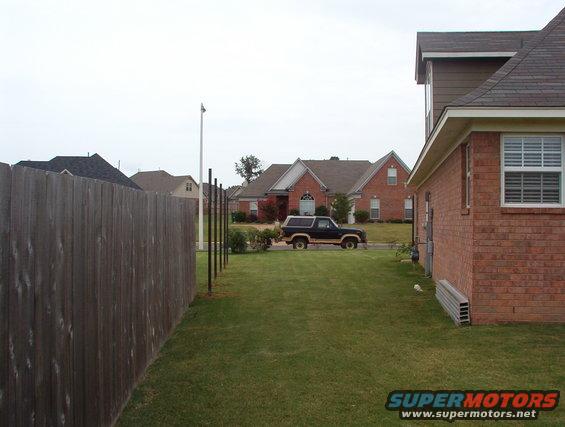 08.jpg Now for the gate poles...