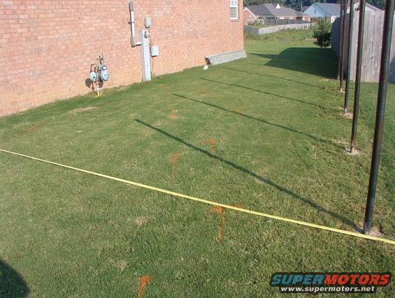 09.jpg I have to miss my phone & cable lines when I drill the holes for the gate poles.