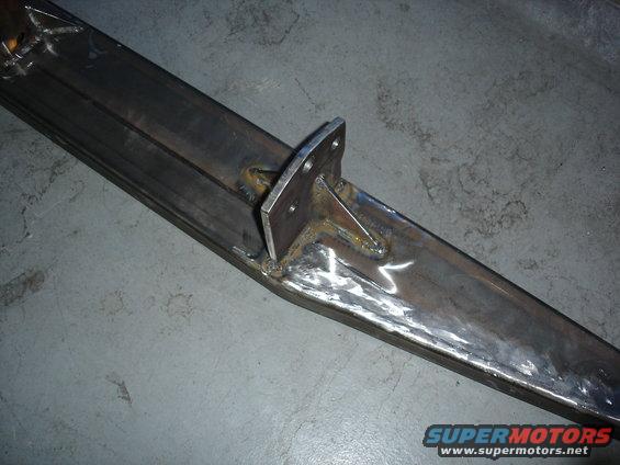 bronco-027.jpg Brackets installed and welded up.