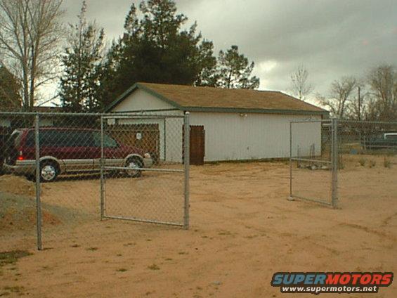 dsc00001.jpg New Shop