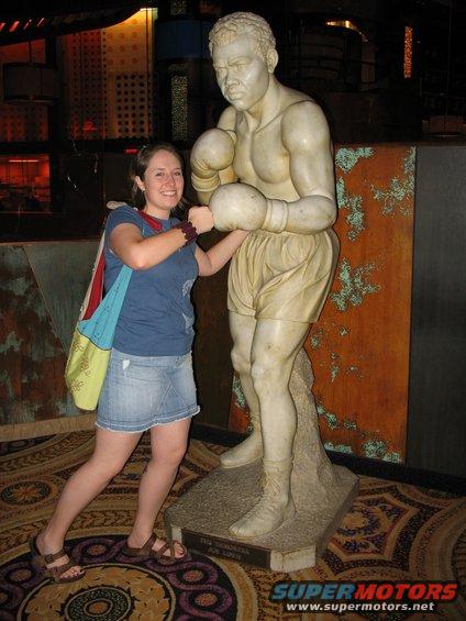 vegas31.jpg Joe Lewis didn't stand a chance