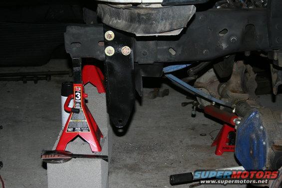 front-end-lift.jpg Mounted Shacke Reversal. Looks fairly clean, IMO... I may add a tension support to help stabilize the hanger... it protrudes about 11" below the frame.