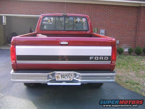 new-rear-veiw.jpg Rear veiw. Polished the aluminum on the tailgate and put the new rear bumper on.