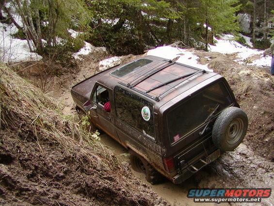 2006apriljeeprun012.jpg she's broke!