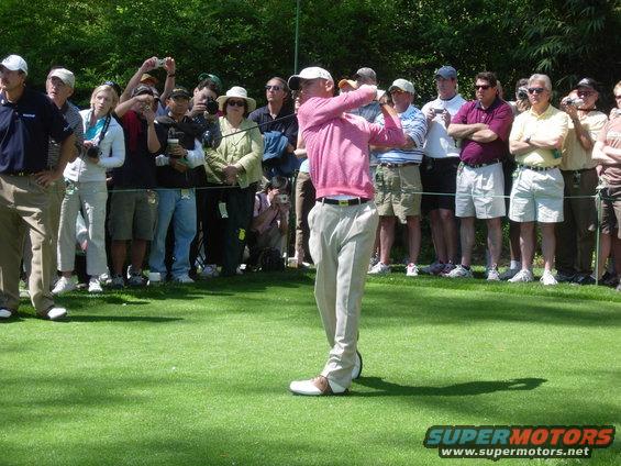 dscn1204.jpg Charles Howell III teeing off on #14.