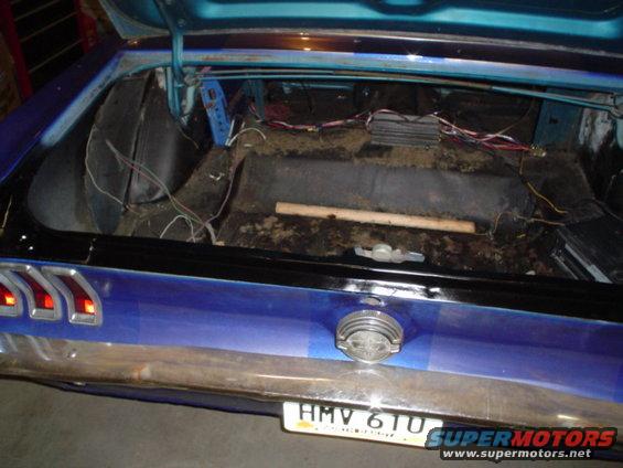 explorer-037.jpg Sanded, primered and painted the trunk lip.  It was left to the elements with bondo and brazing just bare metal