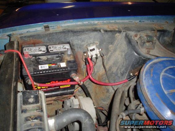 1 gauge power wire, 1/0 ground from the Bronco that I cut shorter