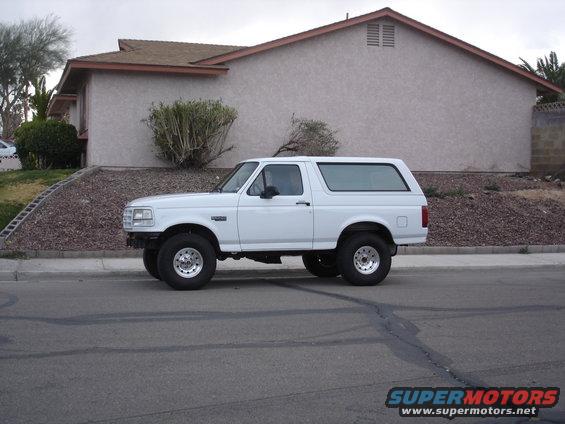 bronco-001.jpg 