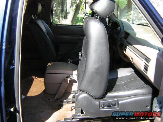 bronco-seats....-015.jpg 