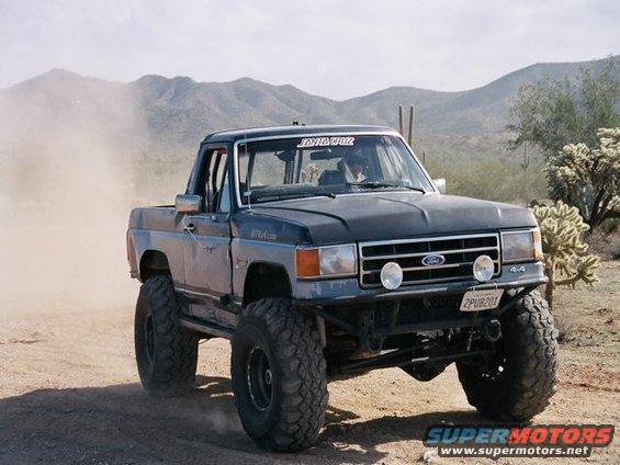 00410001.jpg peeling out