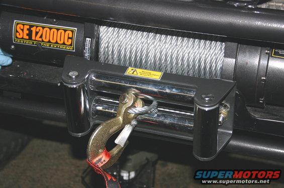 Winch with SE 12000C label and hook
