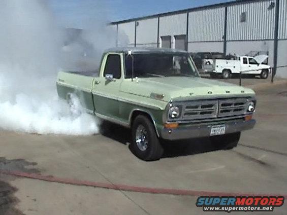 greenmachine.jpg This is the 72' Ford Shortbed Pickup i was riding in.