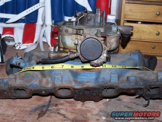 000_0262.jpg Side shot of same manifold with 4300 sitting on top.  