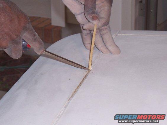 002-removing-sealant.jpg 