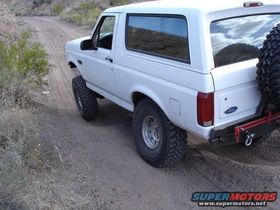 boat-house-cove-41506-001.jpg Boat house cove @Lake Mead.  First run with the new lift and 35's. 