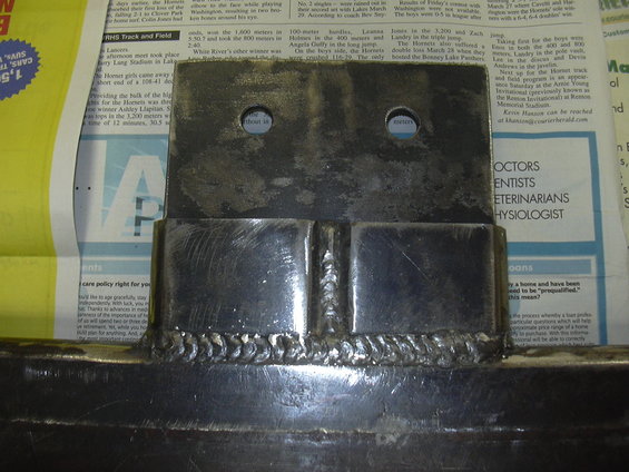 dscn5039.jpg Tranny mount attached to the crossmember