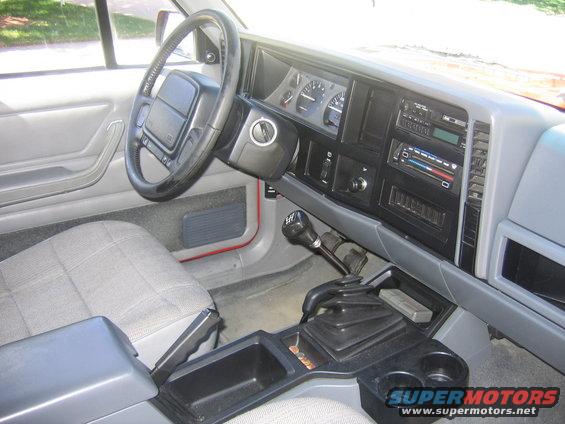 img_1011.jpg interior shot